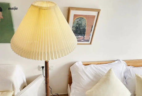LYNN Vintage American Brass Floor Lamp from Lynn's Lamp