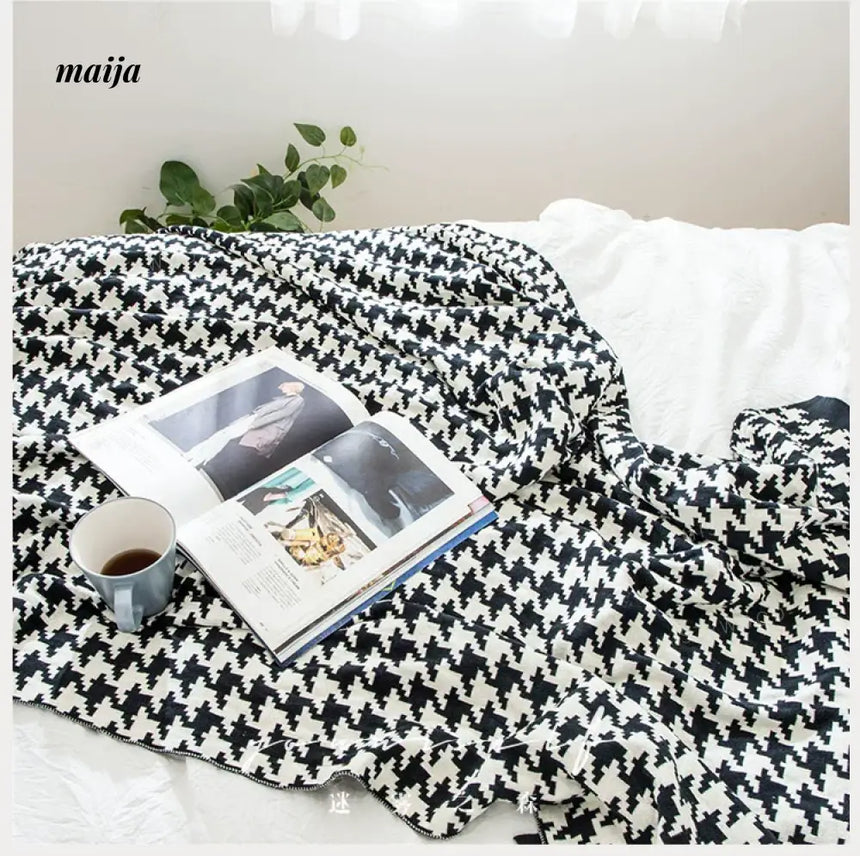 MISTYWOOD Champagne Colored Cotton Sofa Duvet from MISTYWOOD