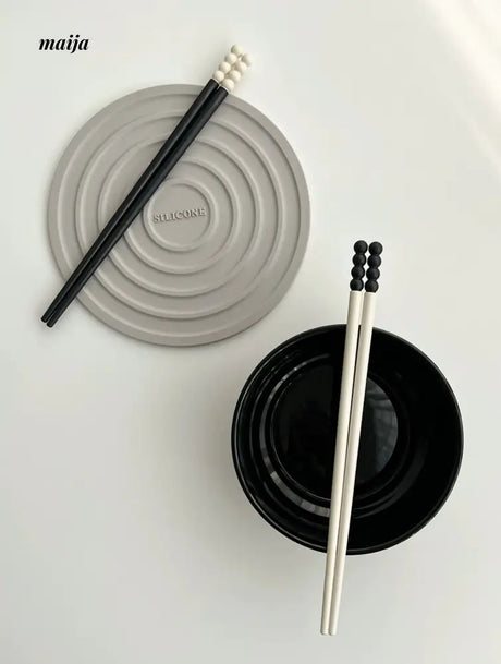 LIVETAI Light Luxury Sugar Gourd Alloy Chopstick Set from maija