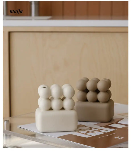 WENSHUO Mini Ball Ceramic Desktop Vase from maija