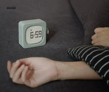 MUID Simple Alarm Clock from maija