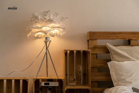 LYNN Children's Room Table Lamp from Lynn's Lamp