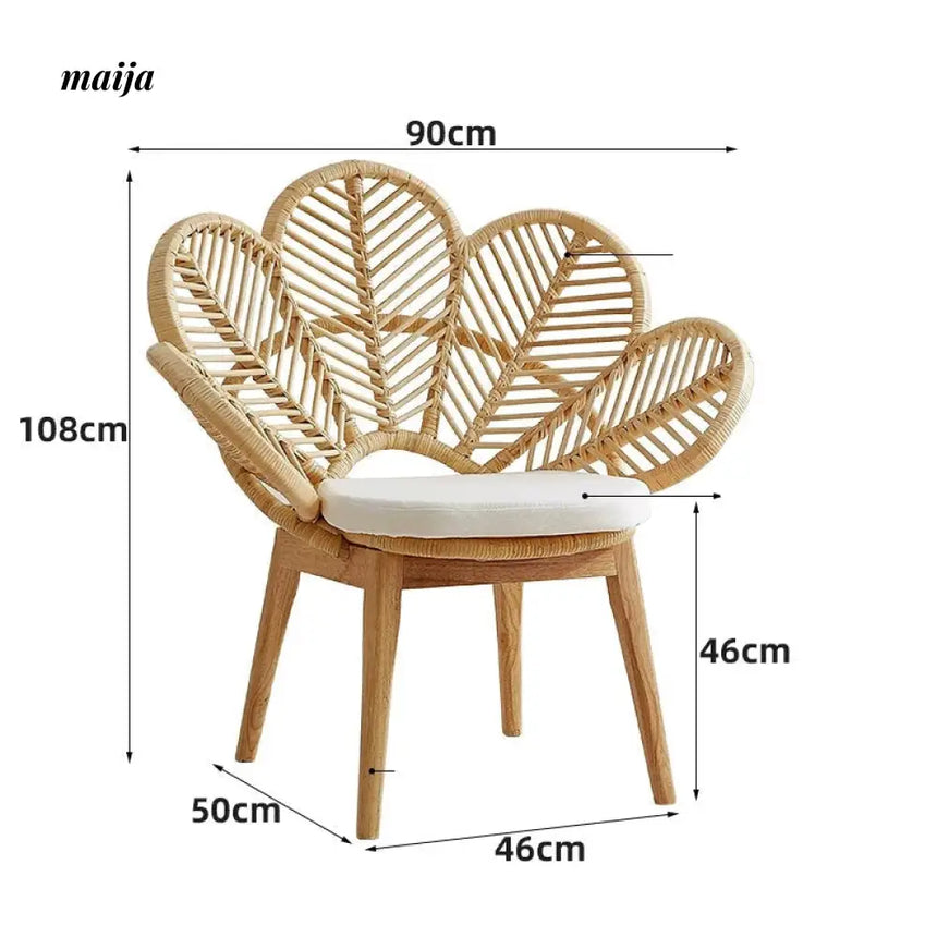 19 DREAM SPACE Retro Peacock Chair from 19 DREAM SPACE