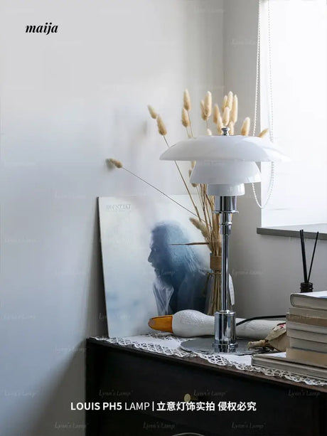 LYNN Scandinavian Glossy Table Lamp from Lynn's Lamp