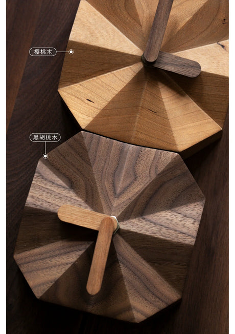 MUMO Lily Edges and Corners Desk Clock from MUMO