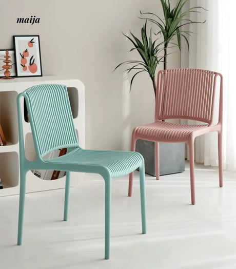 Demi Plastic Dining Chairs from Zecai