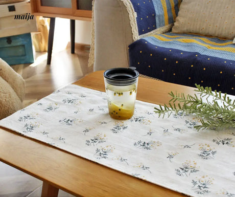 Daisy Cotton Linen Table Runner from Licocoon