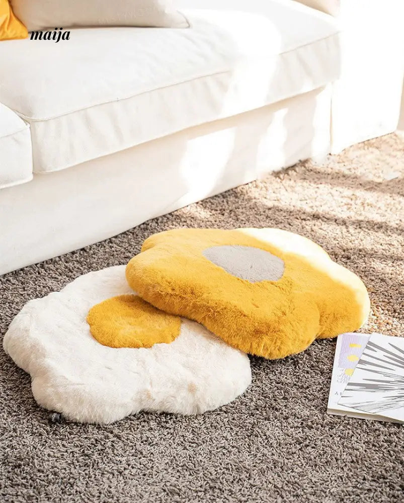 Daisy Fluffy Cushion from maija