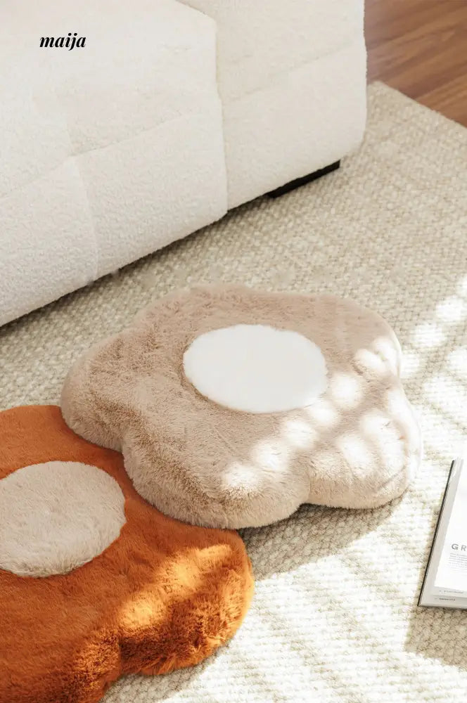 Daisy Fluffy Cushion from maija
