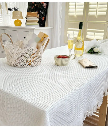 MAN YUE HOME Lace Tablecloth for French INS Style Dining Spaces from MAN YUE HOME