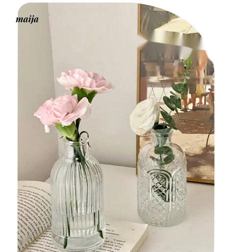 BANKE Retro Glossy Flower-Shaped Small Vase from BANKE