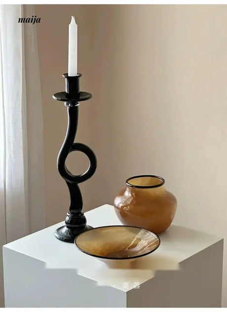 GUIFOU Antique Style Glazed Vase and Tray Set from GUIFOU