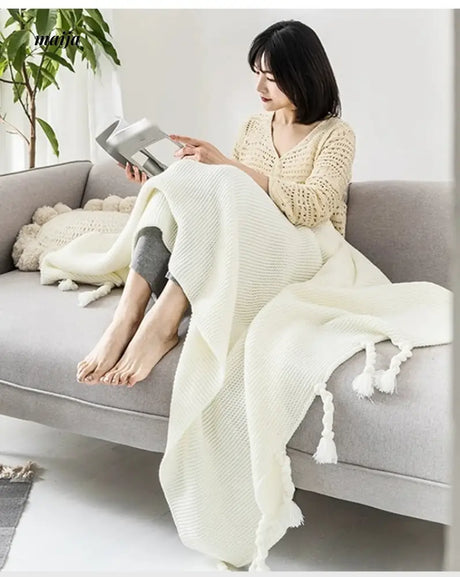 MAN YUE HOME Scandinavian Knitted Duvet with Cotton for Winter Use from MAN YUE HOME