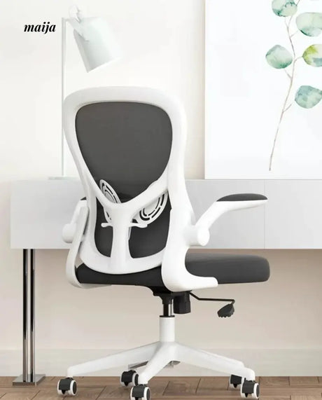 Black and White Comfortable Study Chair from Kaiyashi