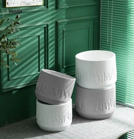 Rita Nordic Elegance Flowerpot from maija