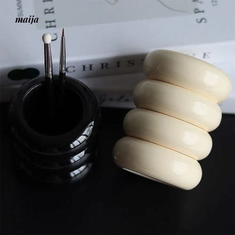 Epius Makeup Brush Holder from maija