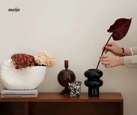 COLOURHUNTER Black Ceramics Flower Vase from maija