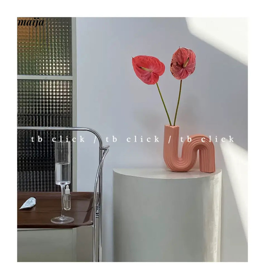 CLICK Ceramic Sculpture Art Vase S-Shape Design from CLICK