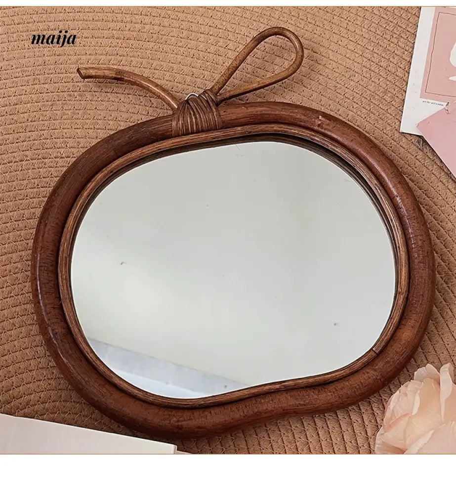 19 DREAM SPACE Retro Round Wall Mirror from 19 DREAM SPACE