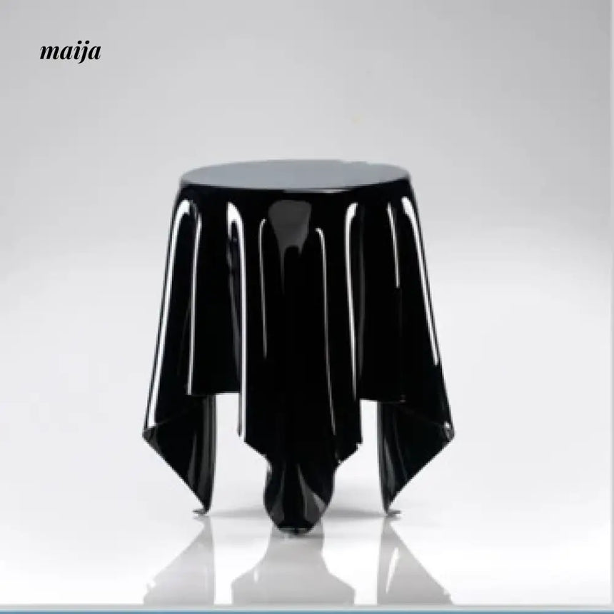 MIKA Transparent Ghost Round Table from MIKA