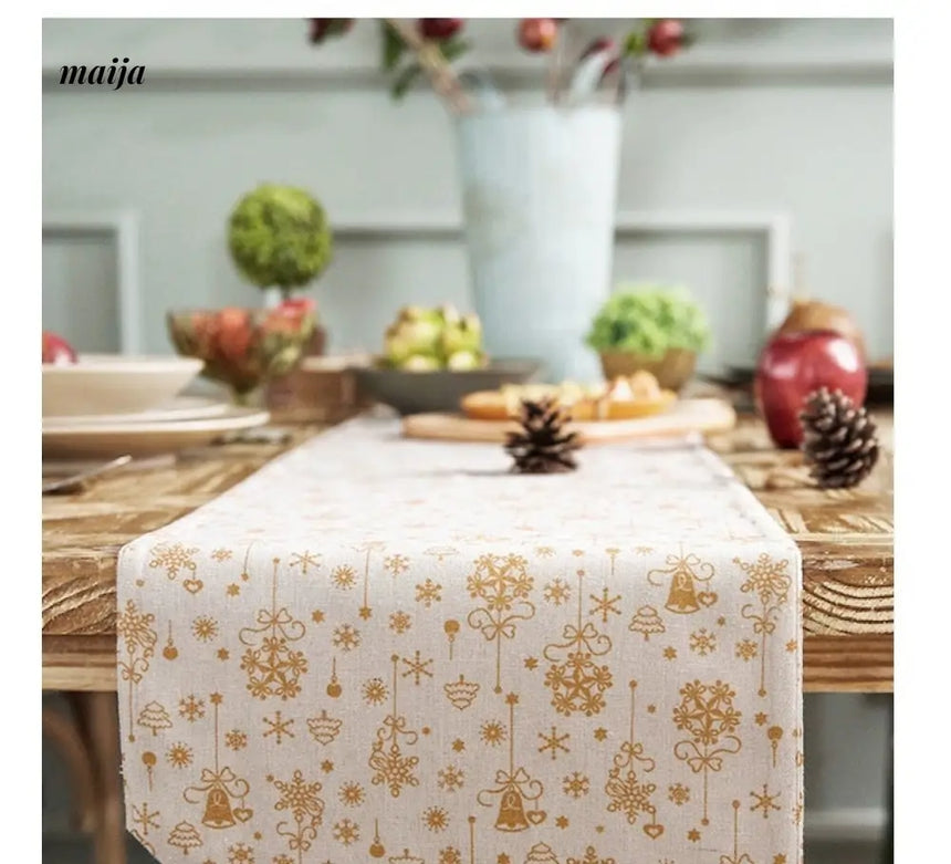 MAN YUE HOME Retro Christmas Dining Tablecloth Hot Gold Design from MAN YUE HOME