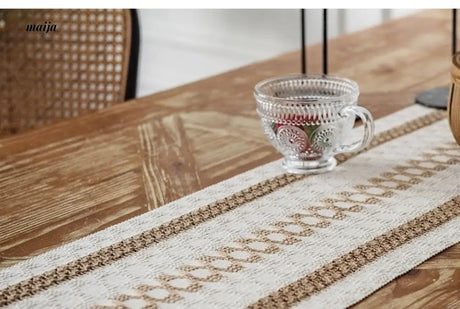MAN YUE HOME Retro Table Flag Dining Tablecloth for Stylish Homes from MAN YUE HOME