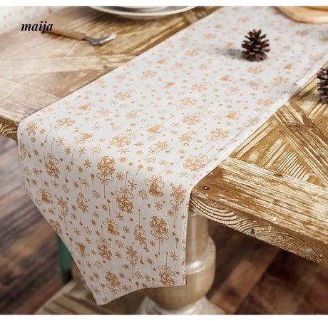 MAN YUE HOME Retro Christmas Dining Tablecloth Hot Gold Design from MAN YUE HOME