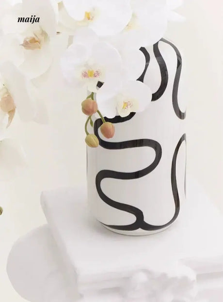 SOREMO Classical Glass Goblet from maija