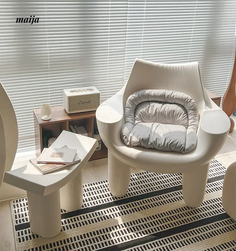 Moomoo Creamy Chair from maija