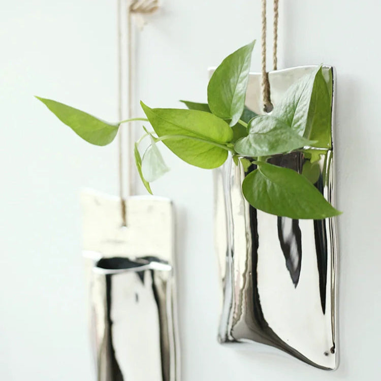 LENYVASEN Aria Wall-Mounted Hydroponic Vase from LENYVASEN