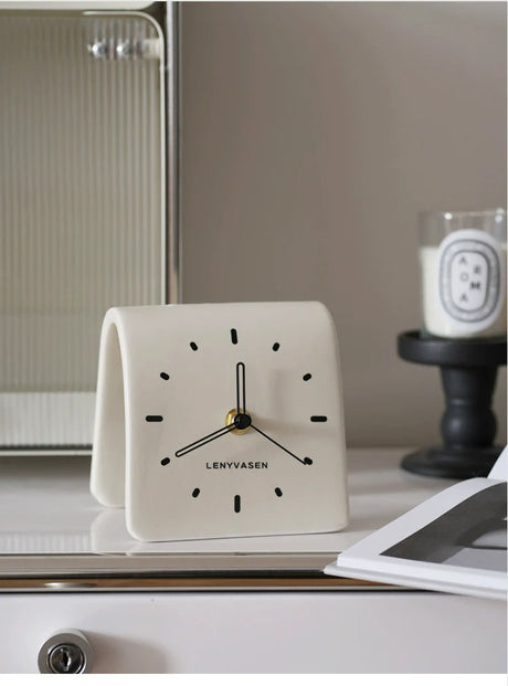 LENYVASEN Lila Quiet Ceramic Table Clock from LENYVASEN