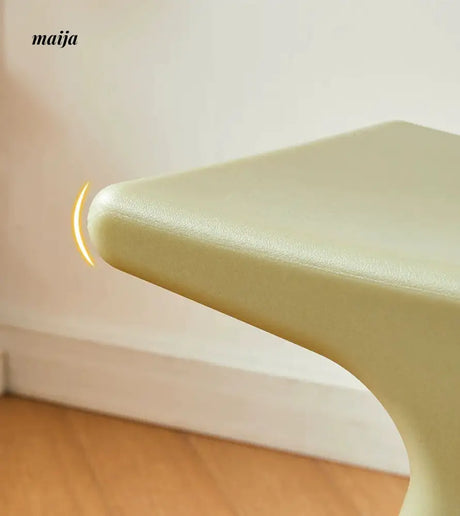 Pastel Shoe Changing Bench from maija