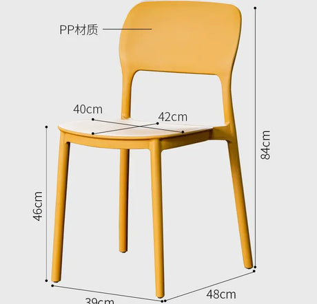 ABOUT WHITE Arvid Chic Ergonomic Highchair from ABOUT WHITE