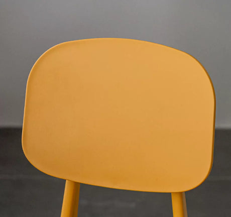 ABOUT WHITE Eldoria Scandinavian Plastic High Chair for Leisure from ABOUT WHITE
