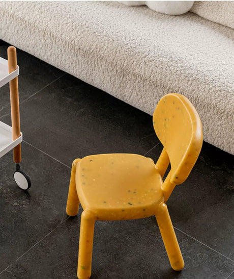 ABOUT WHITE Hanae Stylish Red Plastic Dining Chair from ABOUT WHITE
