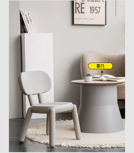 ABOUT WHITE Hanae Stylish Red Plastic Dining Chair from ABOUT WHITE