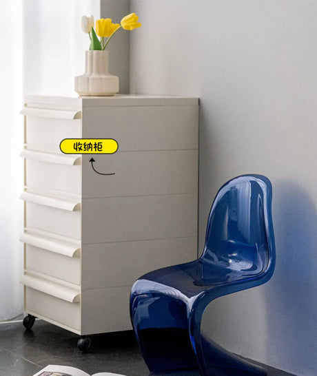 ABOUT WHITE Jintae Minimalist Transparent Dining Chair from ABOUT WHITE