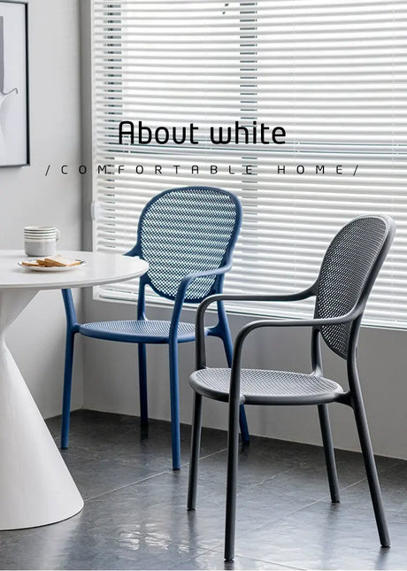 ABOUT WHITE Keira Minimalist Scandinavian High Chair from ABOUT WHITE