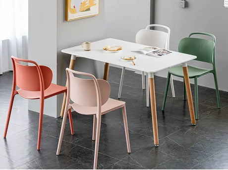 ABOUT WHITE Lysander Ergonomic Stylish High Chair from ABOUT WHITE