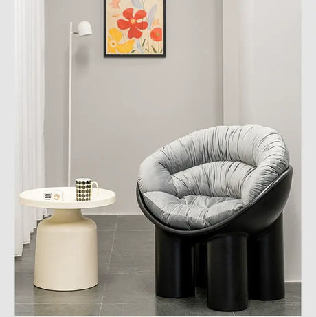 ABOUT WHITE Rosalía Cozy Minimalist Red Chair from ABOUT WHITE