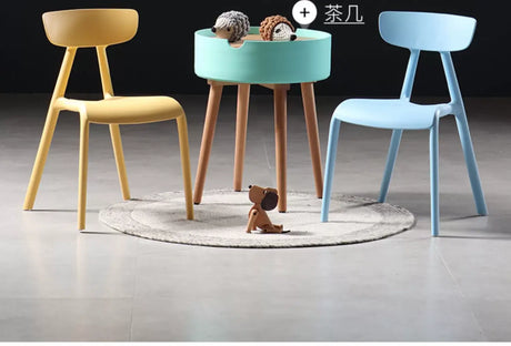 ABOUT WHITE Seraphina Minimalist Plastic Highchair from ABOUT WHITE