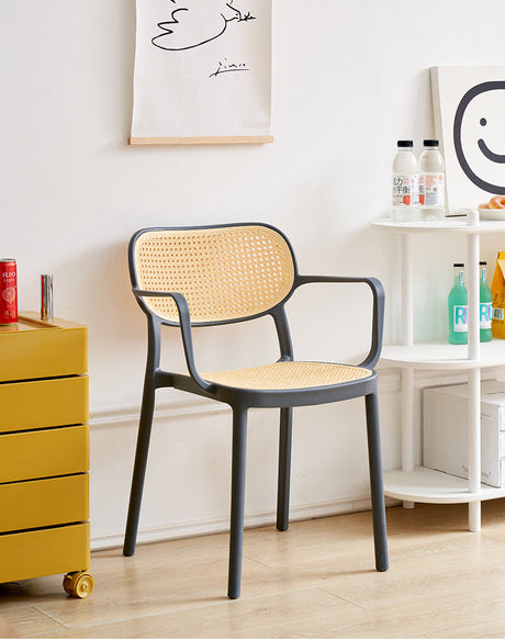 A&D Lysander Sleek Modern Highchair from A&D