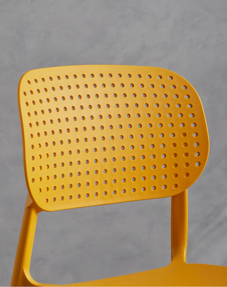 A&D Marcellus Stylish Thickened High Chair from A&D