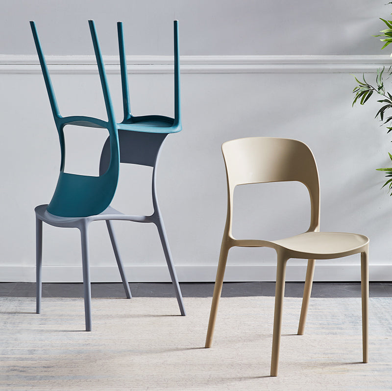 A&D Penelope Sleek Scandinavian Plastic High Chair from A&D