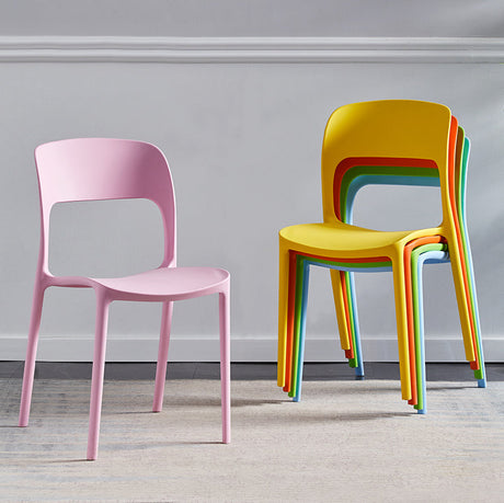 A&D Penelope Sleek Scandinavian Plastic High Chair from A&D