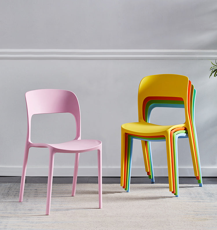 A&D Penelope Sleek Scandinavian Plastic High Chair from A&D
