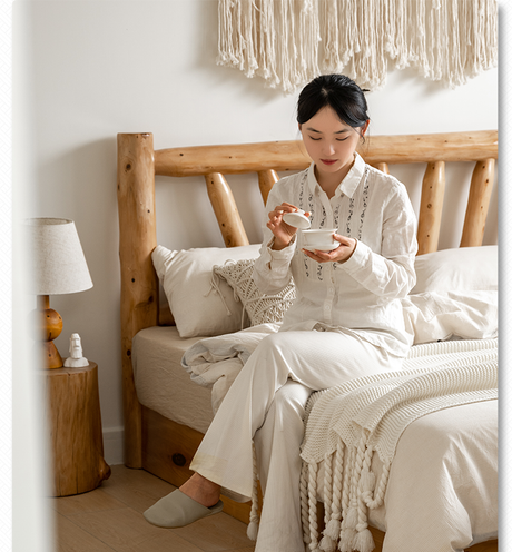 BAIYA SHUNAN Isadora Eco-Friendly Solid Wood Double Bed from BAIYA SHUNAN