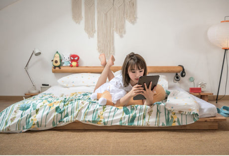 BAIYA SHUNAN Takashi Minimalist Solid Wood Double Bed from BAIYA SHUNAN