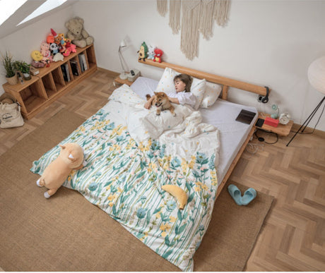 BAIYA SHUNAN Takashi Minimalist Solid Wood Double Bed from BAIYA SHUNAN