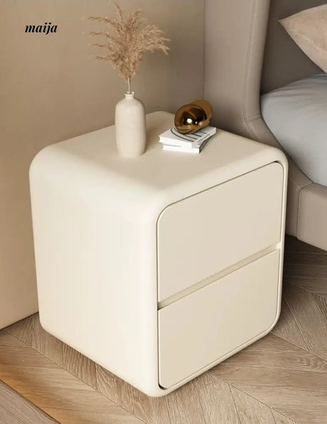 Ventura Bedside Table from Mufanli